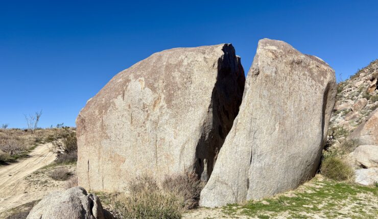 A stroll to Split Rock